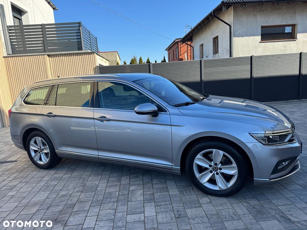 Volkswagen Passat Variant 2.0 TDI EVO Elegance DSG - 4