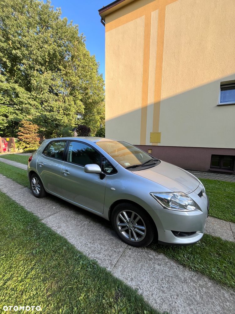 Toyota Auris 1.6 VVT-i Executive - 3