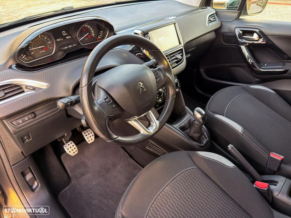 Peugeot 208 1.2 PureTech Style - 13