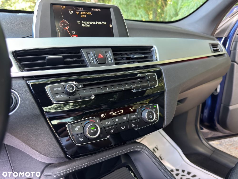 BMW X1 xDrive25i GPF xLine - 29