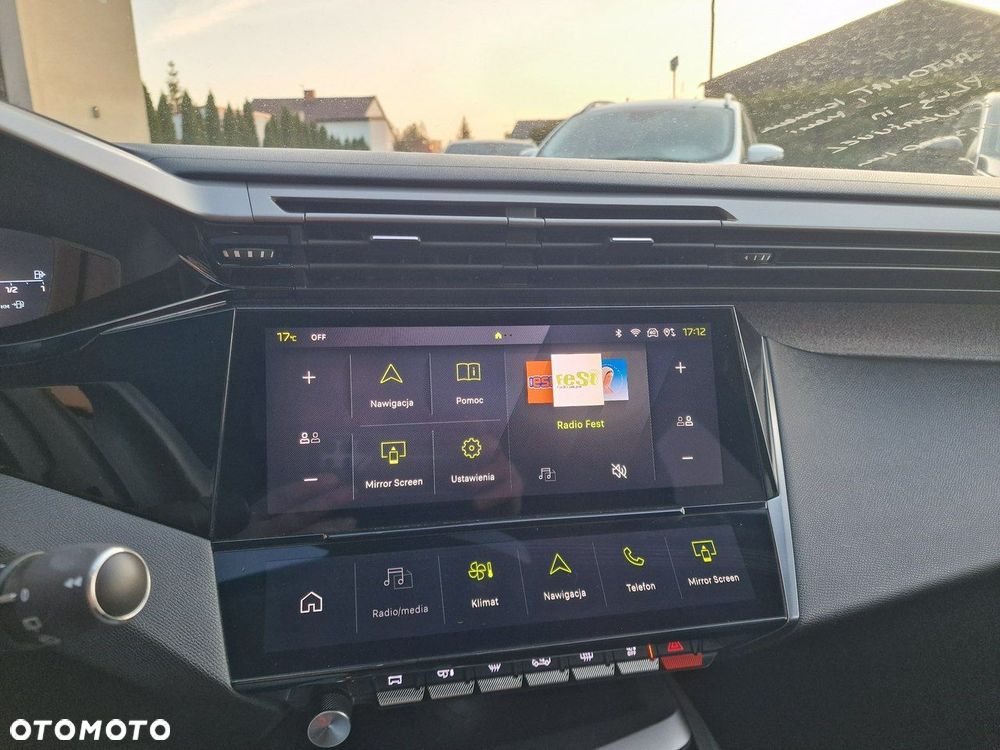 Peugeot 308 1.6 Hybrid PHEV Allure EAT8 - 25