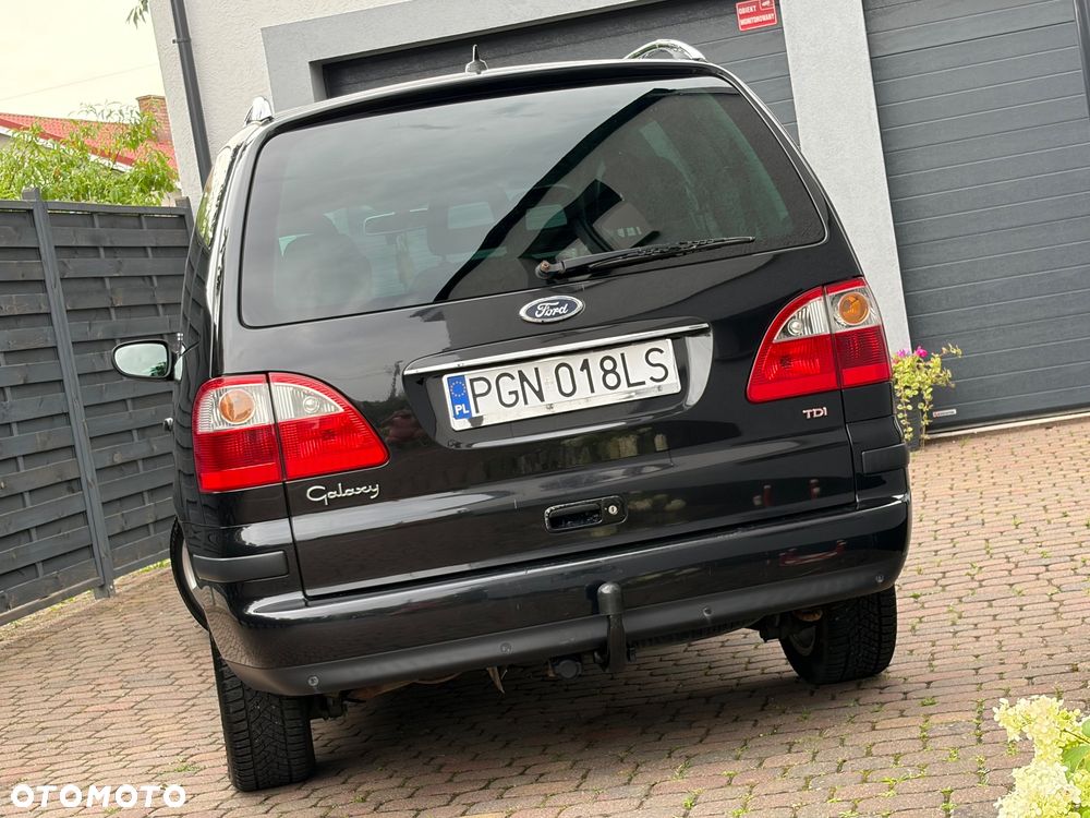 Ford Galaxy TDI Ghia - 13