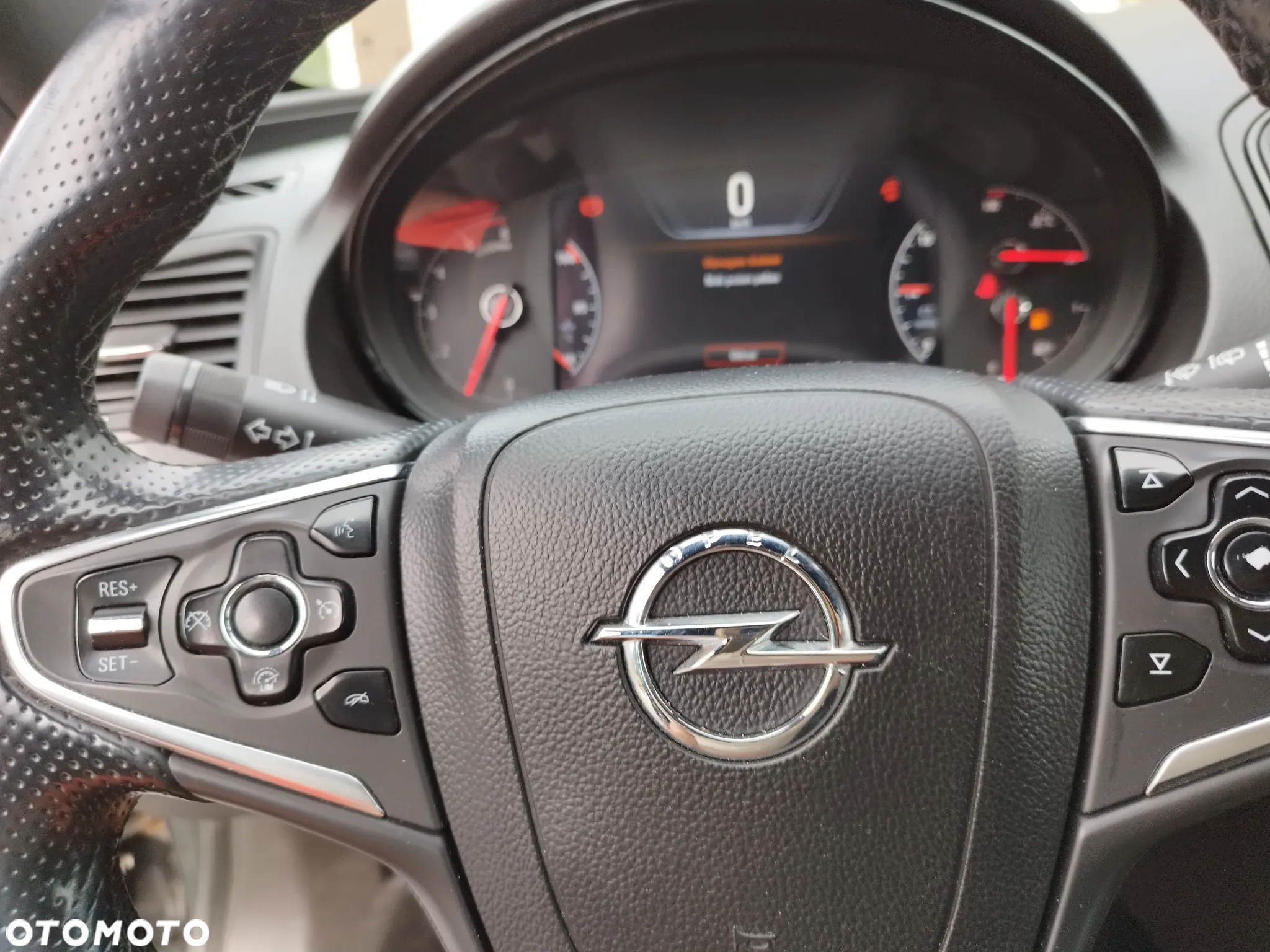 Opel Insignia 2.0 CDTI Cosmo S&S - 26