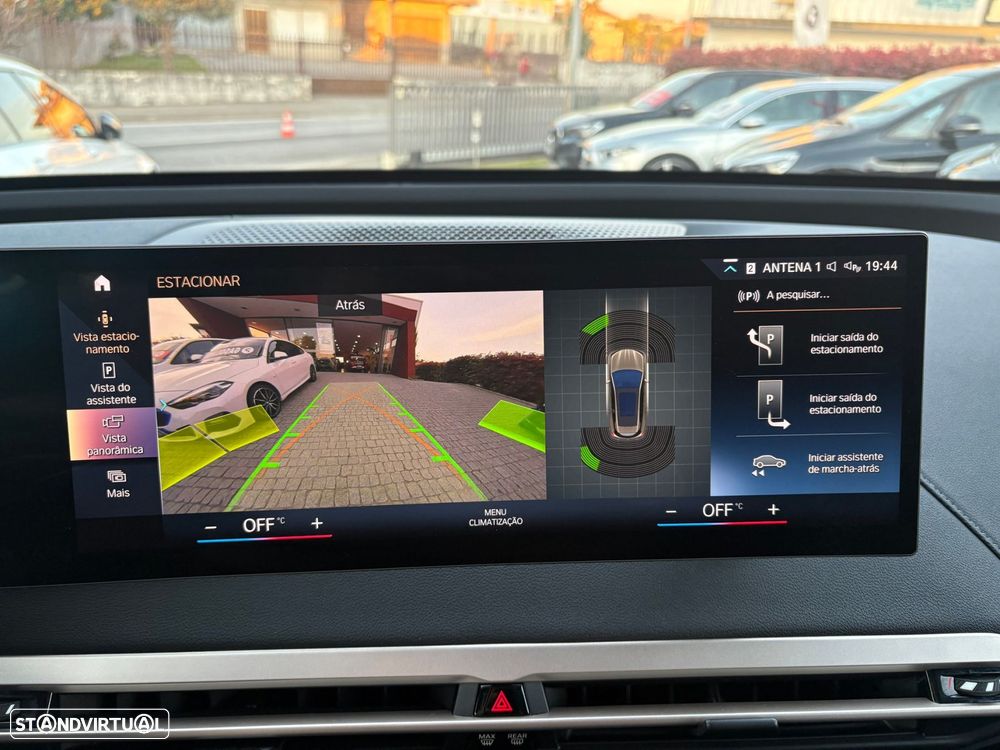 BMW iX xDrive 40 Pack Desportivo - 38