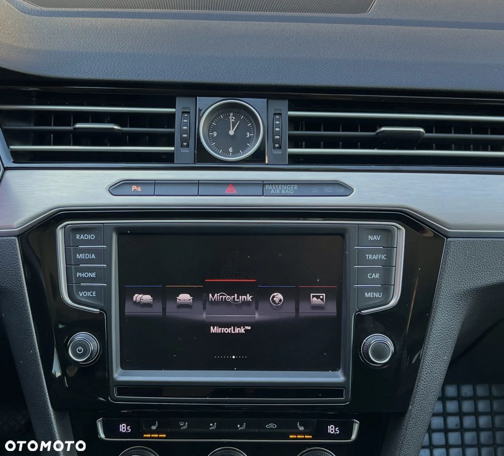 Volkswagen Passat 2.0 TDI BMT Highline - 24