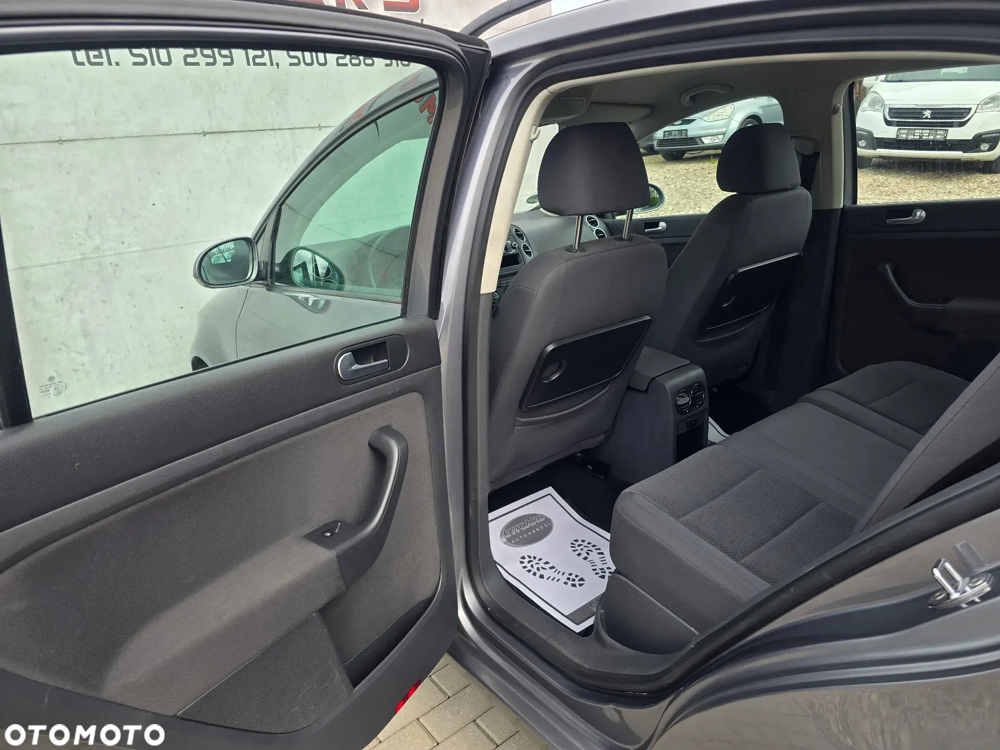 Volkswagen Golf Plus 1.9 TDI Trendline DSG - 26