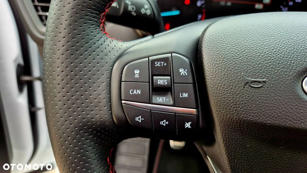 Ford Focus 1.5 EcoBoost STart-Stopp-System ST-LINE - 26