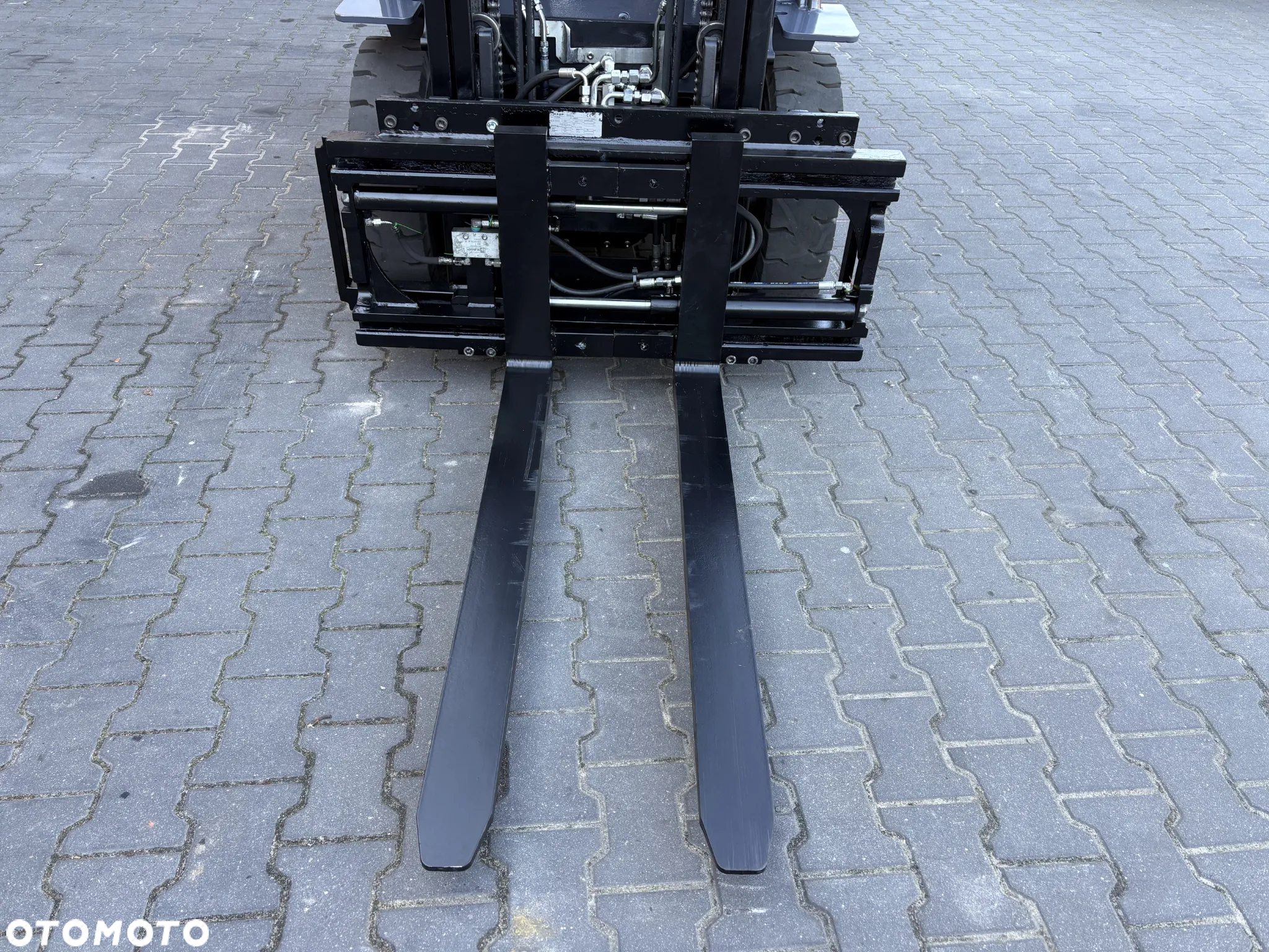 Toyota 02-8FDF25 - 12