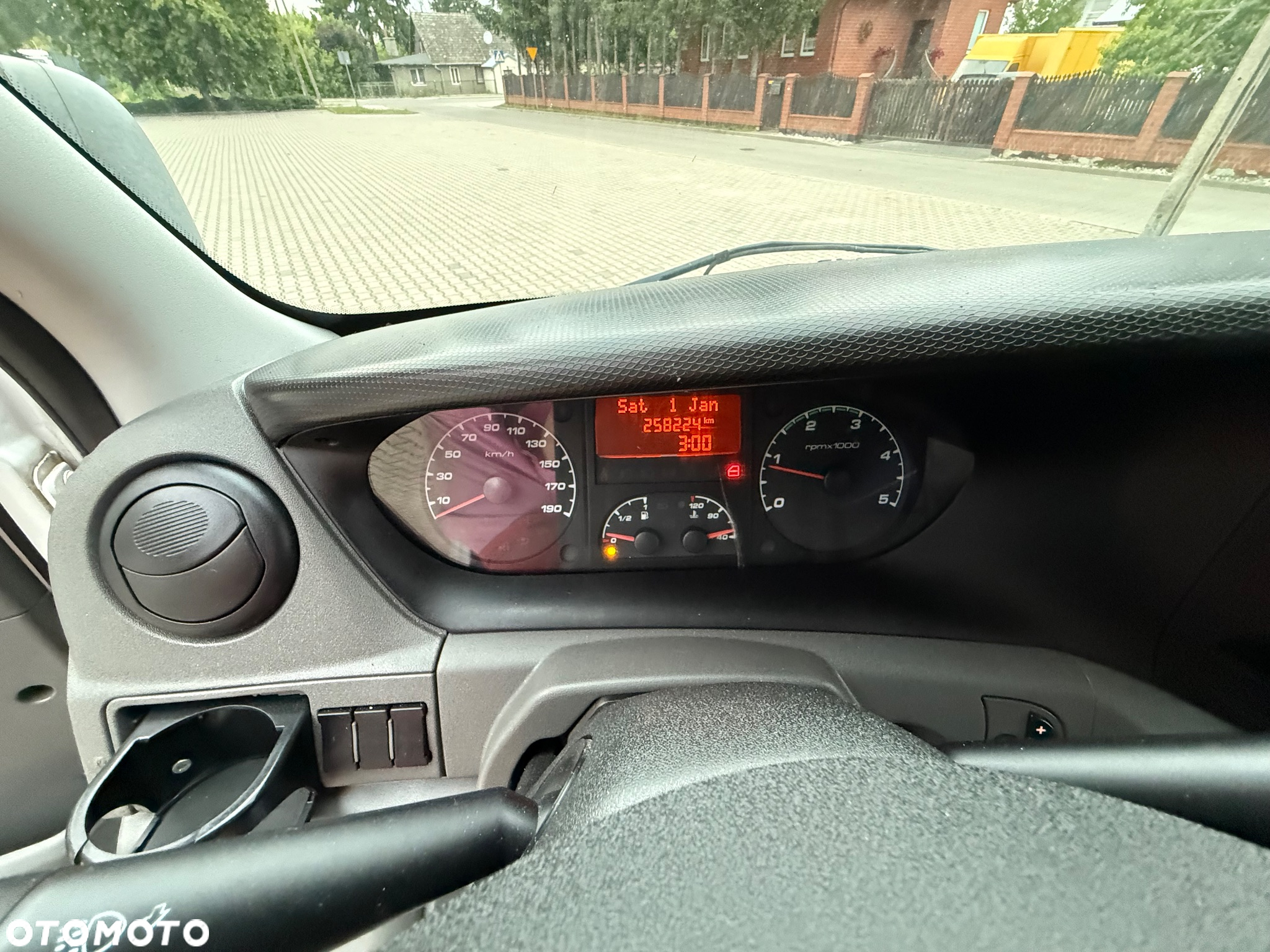 Iveco DAILY 35S - 27