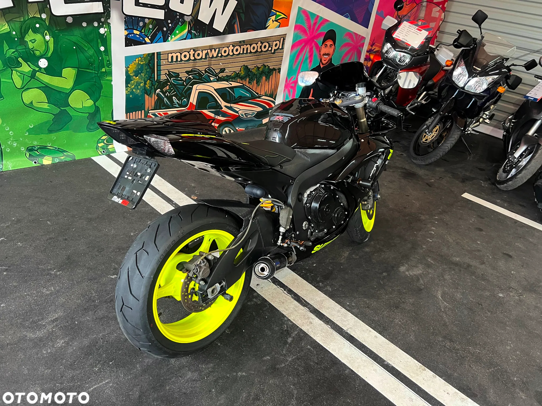 Suzuki GSX-R - 13