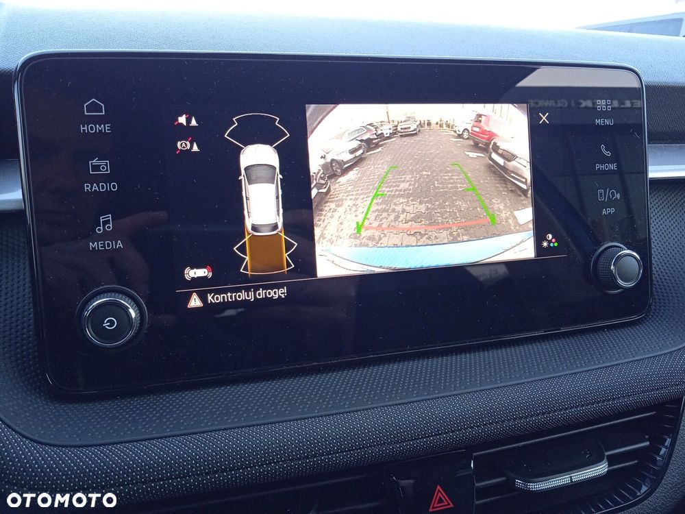 Skoda Fabia 1.0 TSI Selection DSG - 24