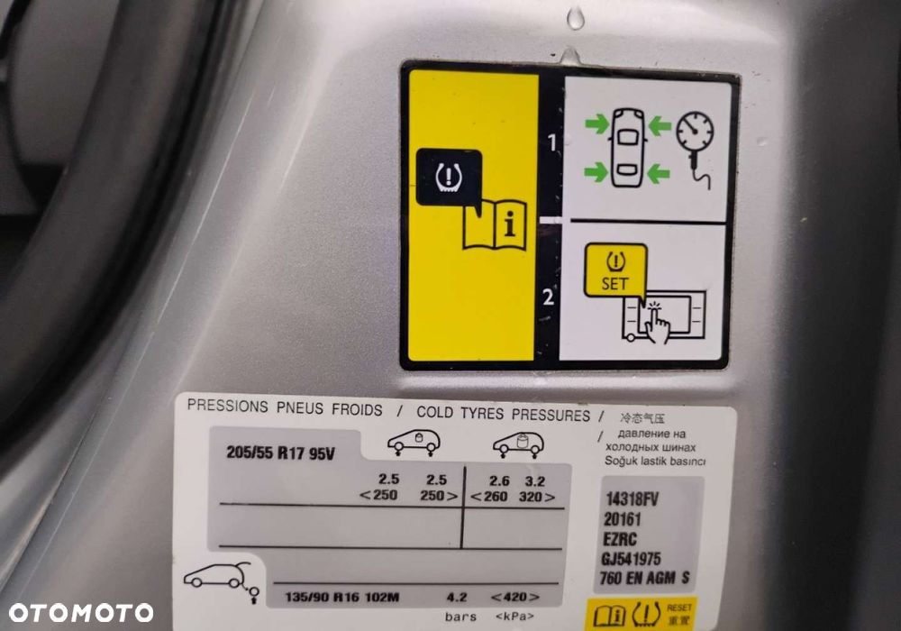 Citroën C4 Picasso - 25