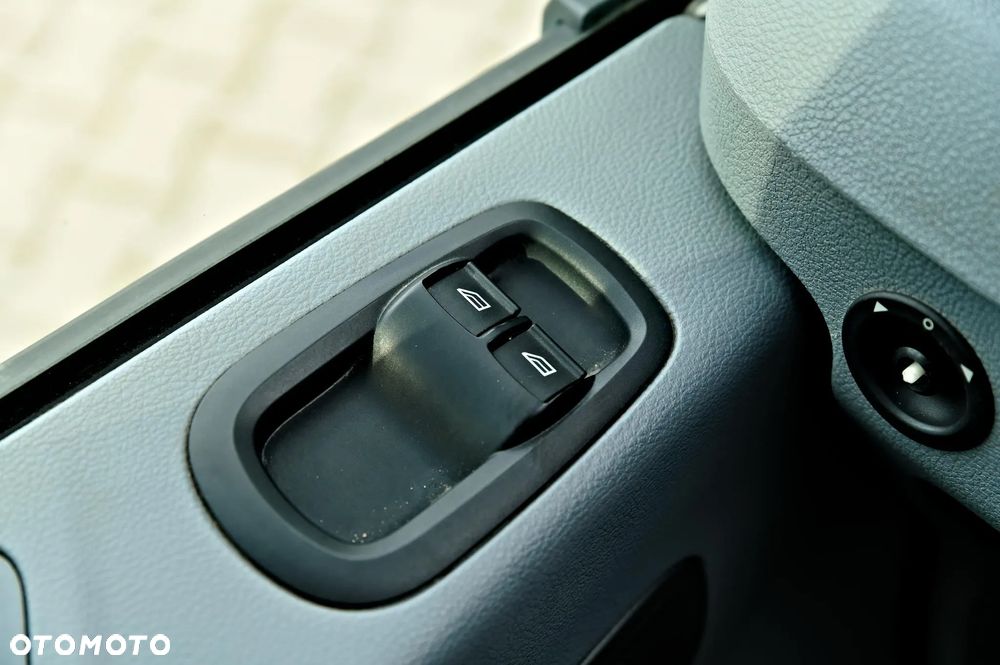 Ford Transit - 18