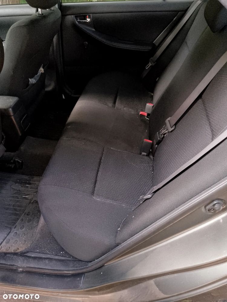 Toyota Corolla 2004 photo 4