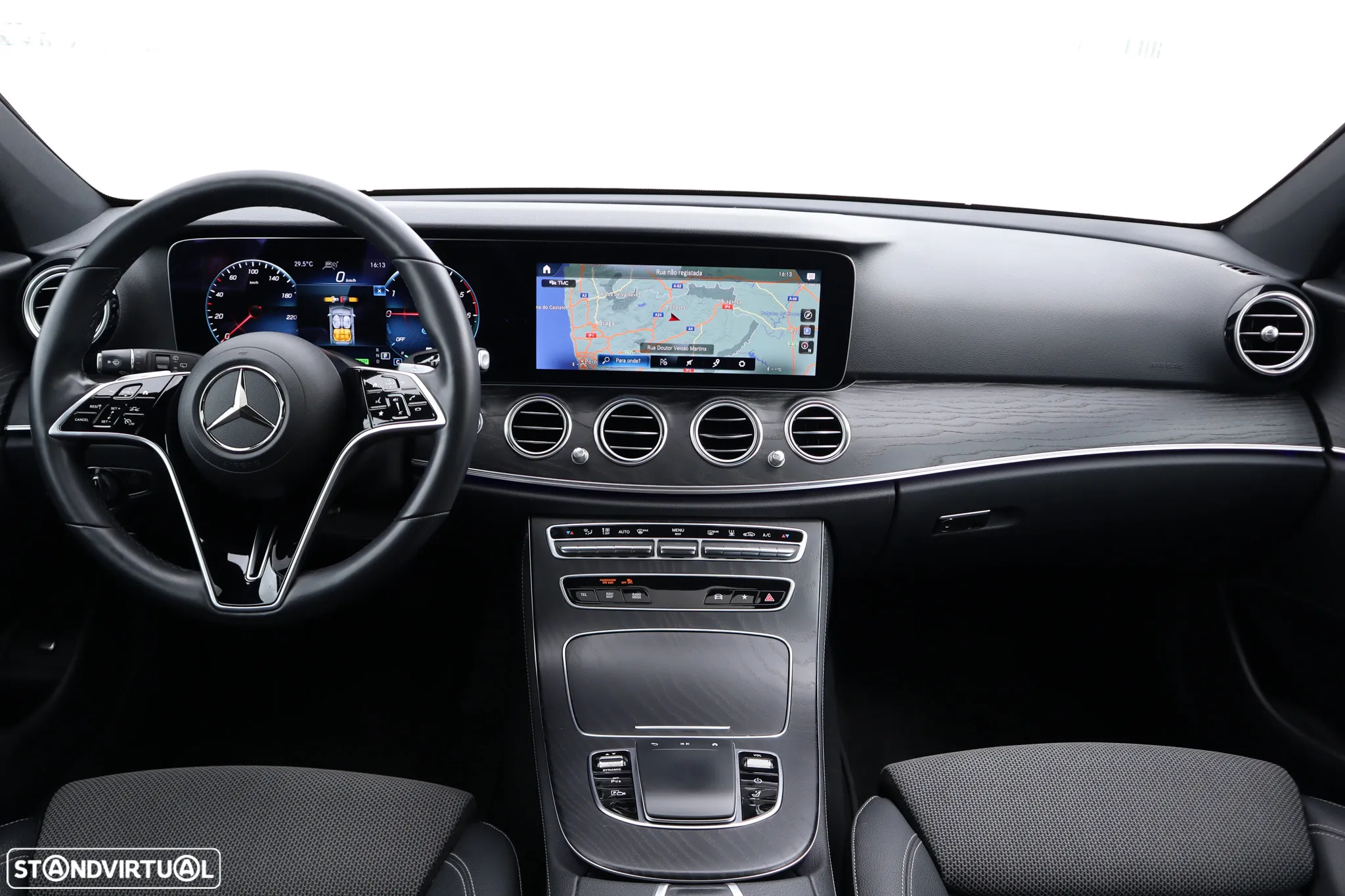 Mercedes-Benz E 300 de Avantgarde - 13