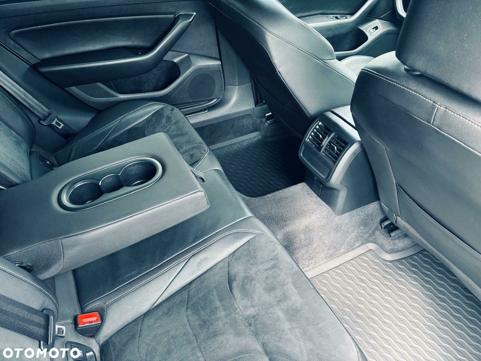 Volkswagen Arteon 2.0 TSI GPF R-Line DSG - 21