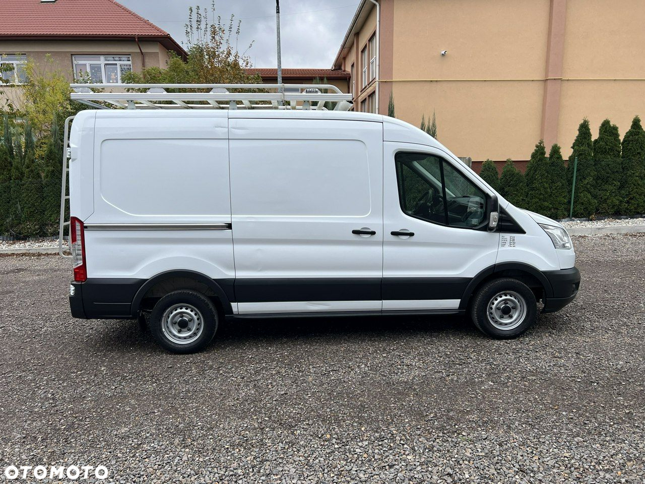 Ford Transit - 4