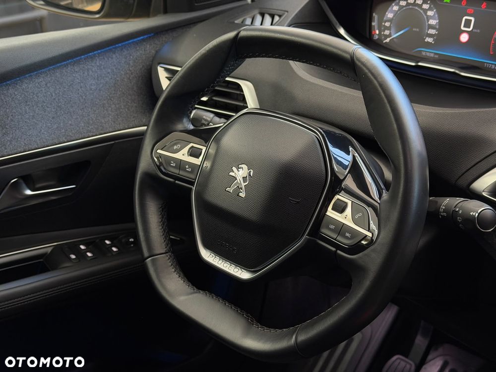 Peugeot 3008 1.2 PureTech Allure S&S - 19