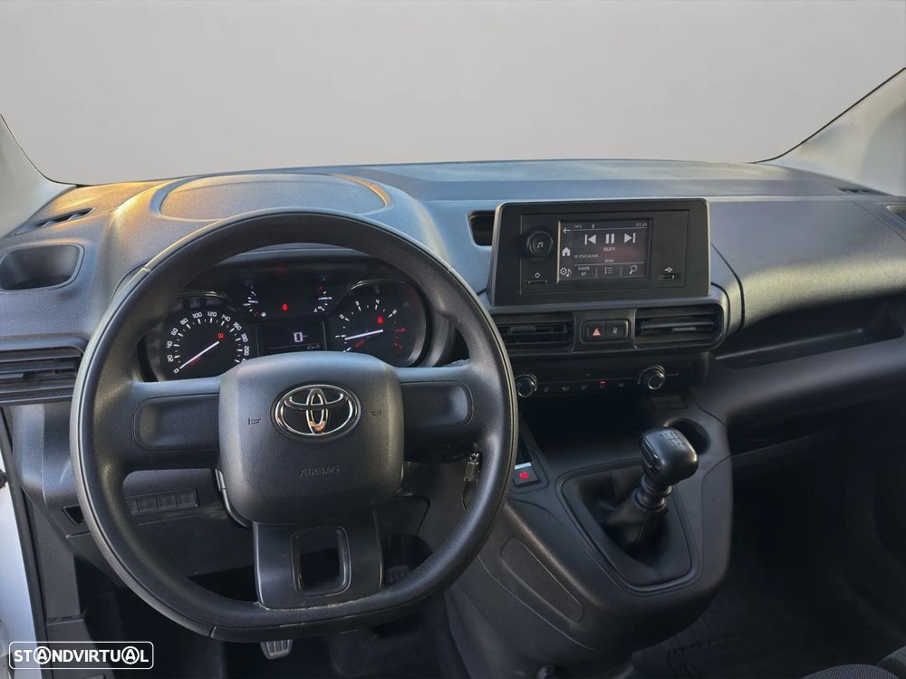 Toyota Proace City 1.5 D-4D 3 L 1 L - 13