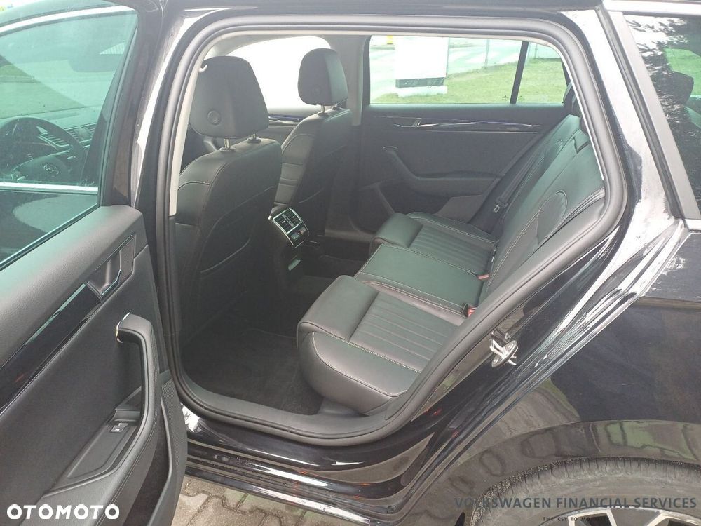 Skoda Superb 2.0 TDI SCR L&K DSG - 5