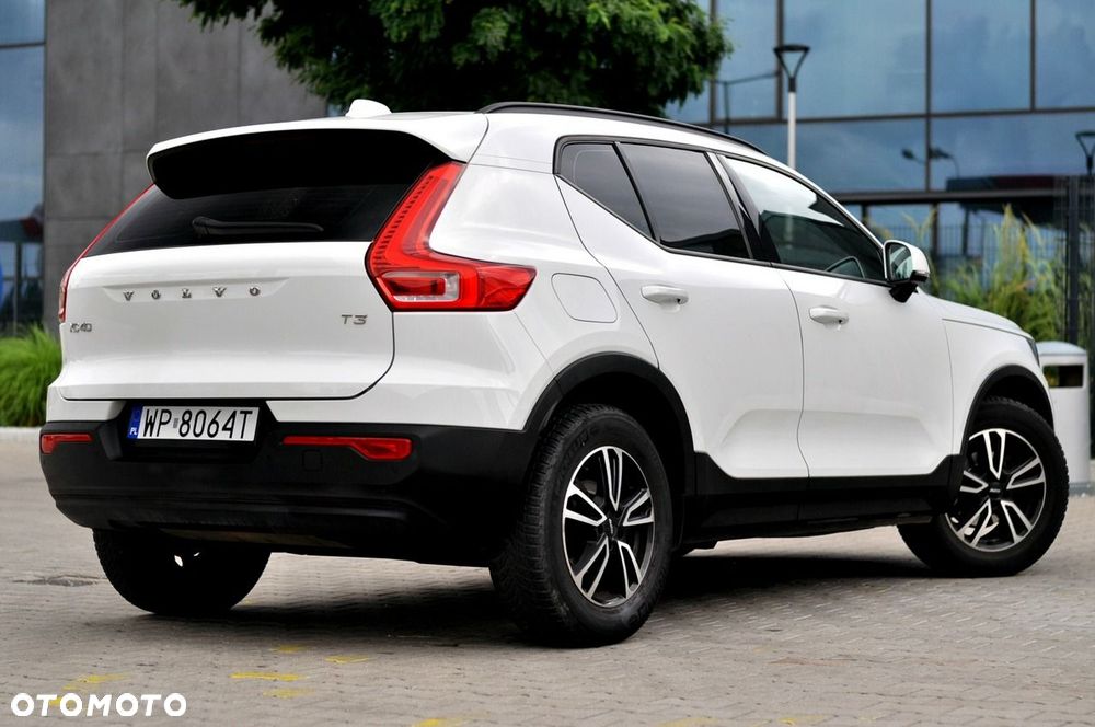 Volvo XC 40 T3 Geartronic Momentum - 6