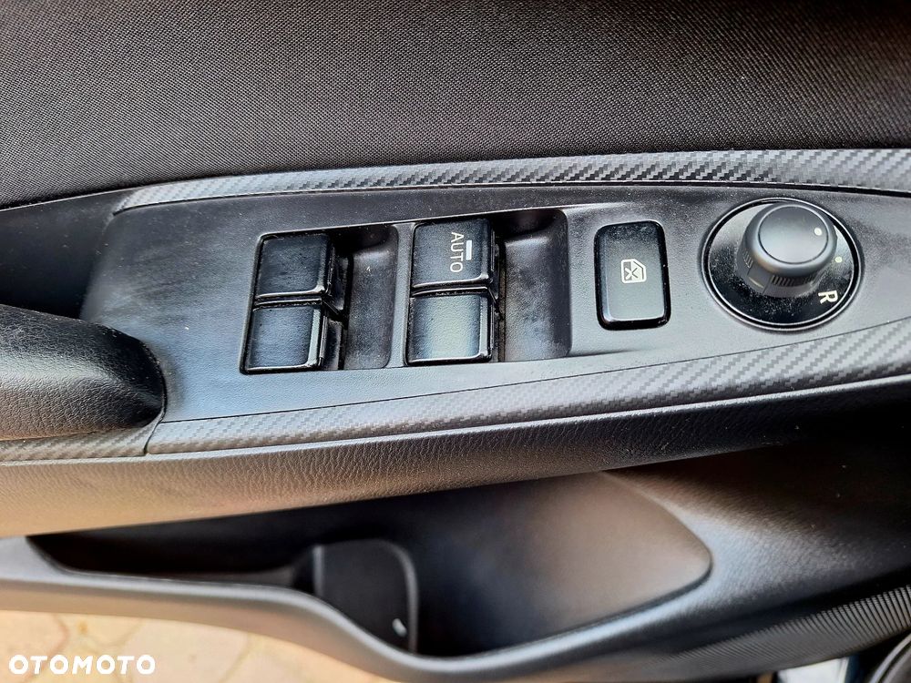 Mazda 2 SKYACTIV-G 75 Center-Line - 32
