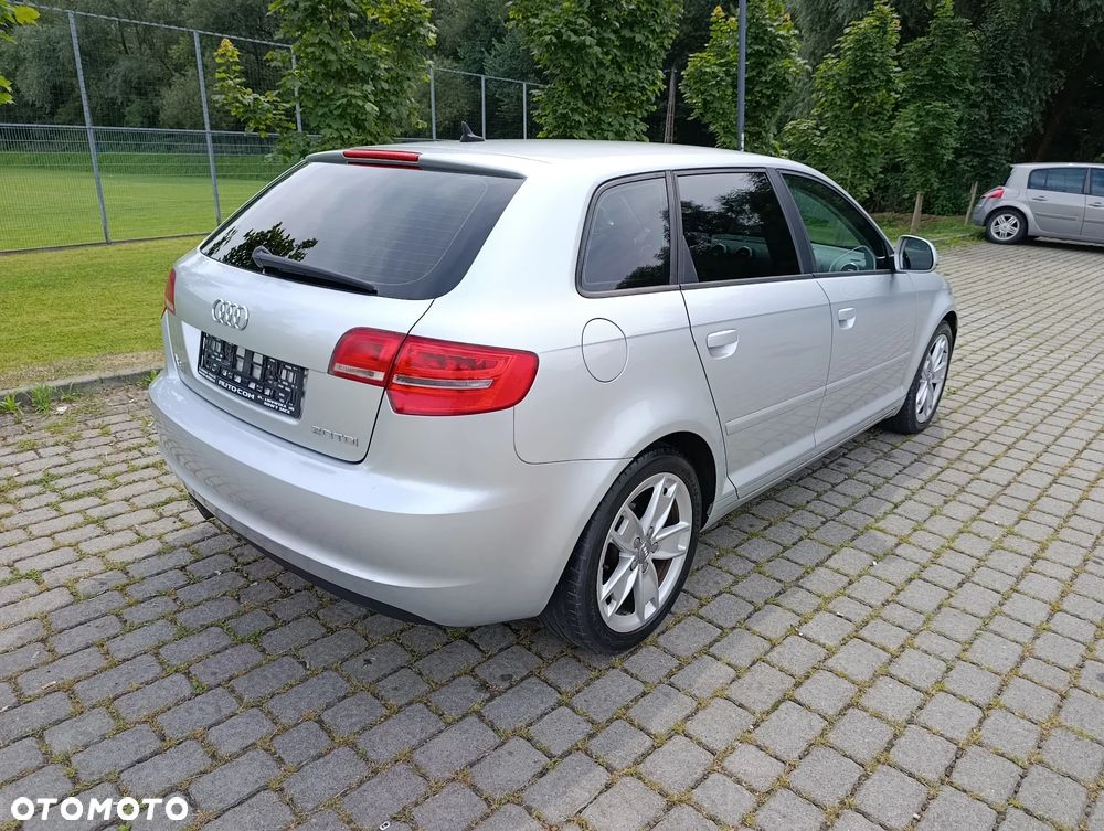 Audi A3 Sportback 2.0 TDI DPF Attraction - 8