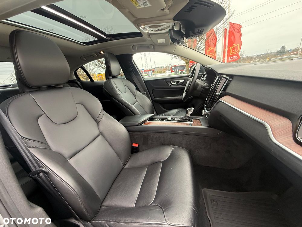 Volvo S60 T6 AWD Geartronic RDesign - 10