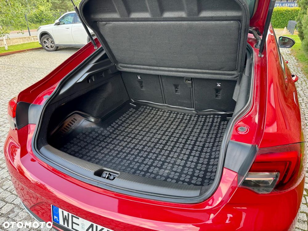 Opel Insignia 2.0 T Elegance S&S - 10