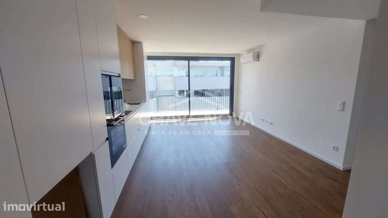 T1 arrendamento varanda e garagem Rivera Living, Santa Marinha - Grande imagem: 2/24