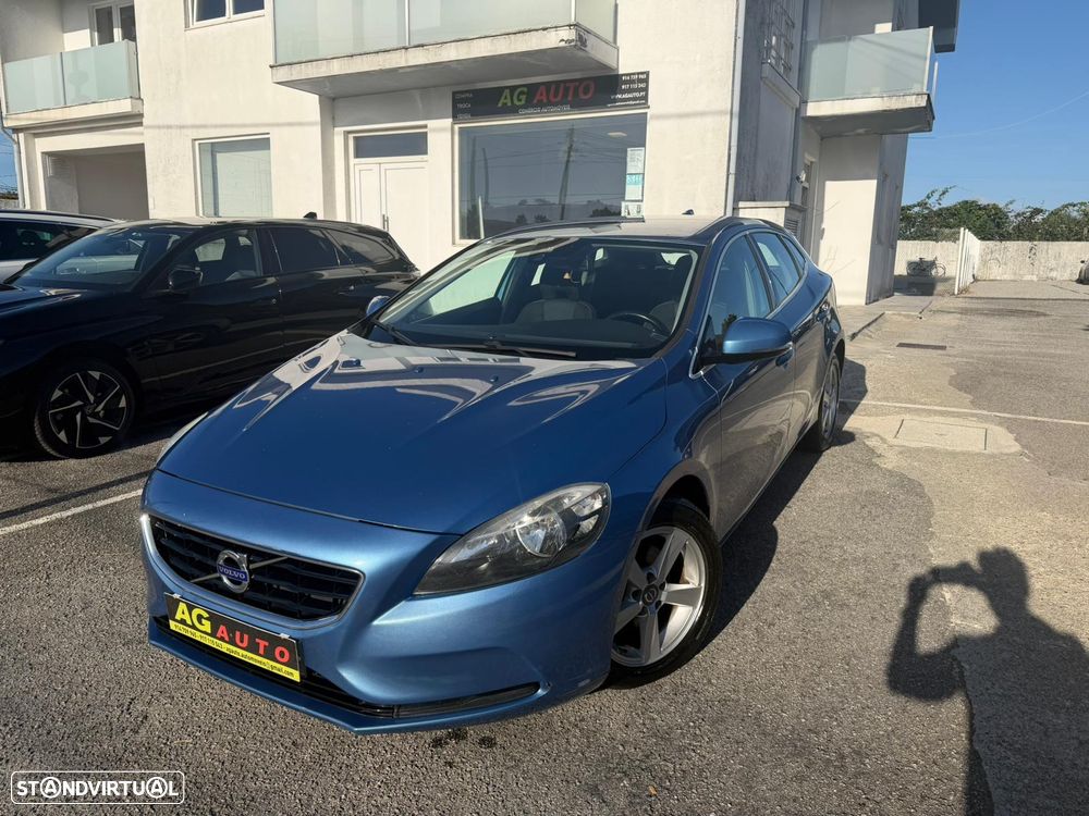 Volvo V40 1.6 D2 Momentum Eco - 1