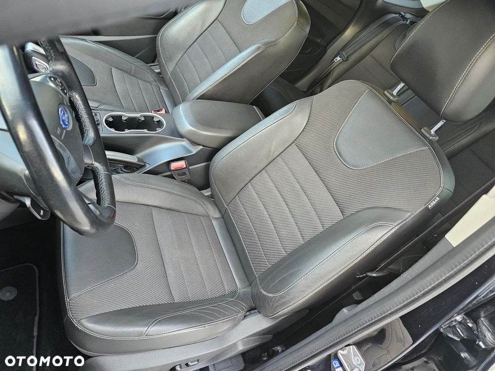 Ford Kuga 2.0 TDCi AWD Titanium - 17