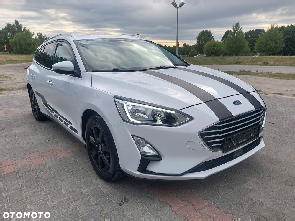Ford Focus 2018 photo 2