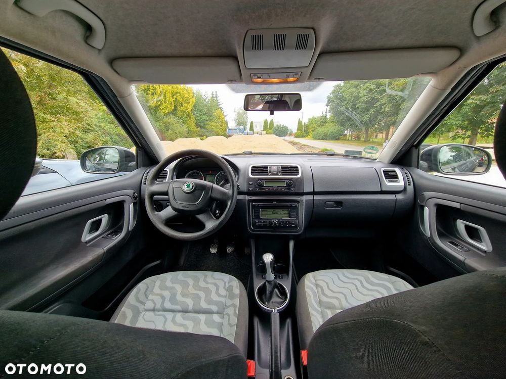Skoda Fabia 1.4 16V Ambiente - 12