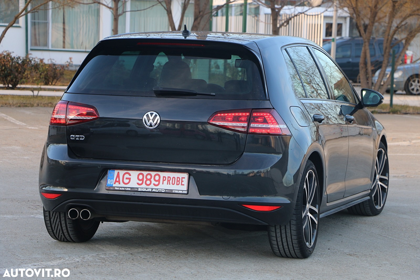 Volkswagen Golf 2.0 TDI DPF BMT DSG GTD - 4
