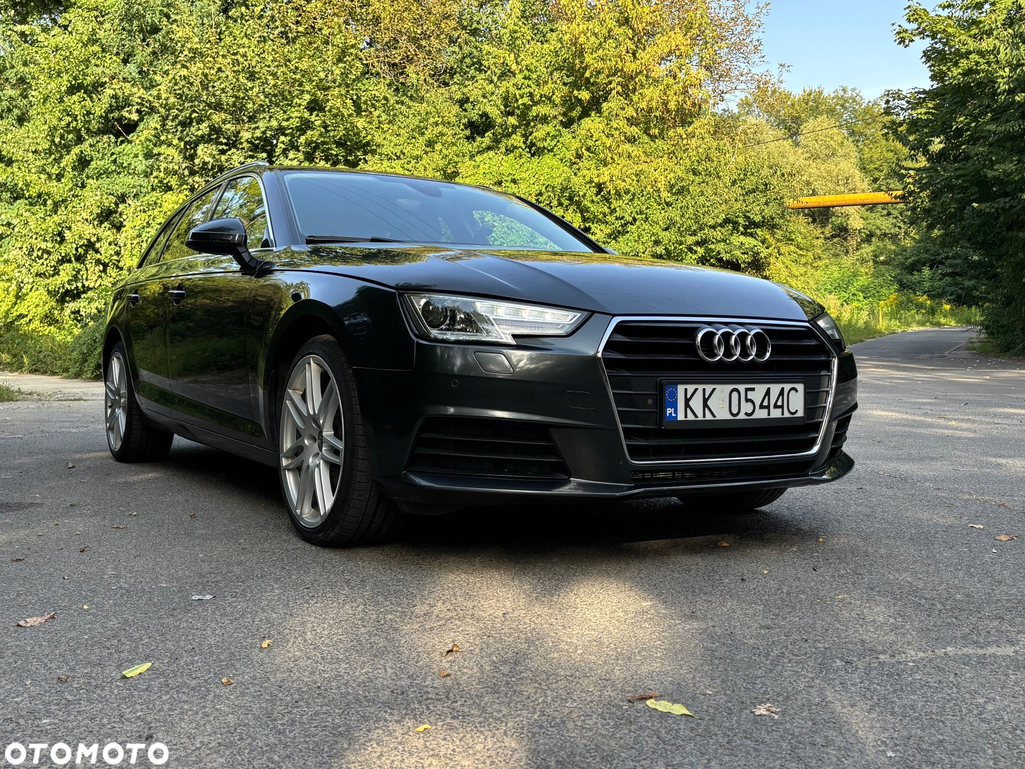 Audi A4 Avant - 1