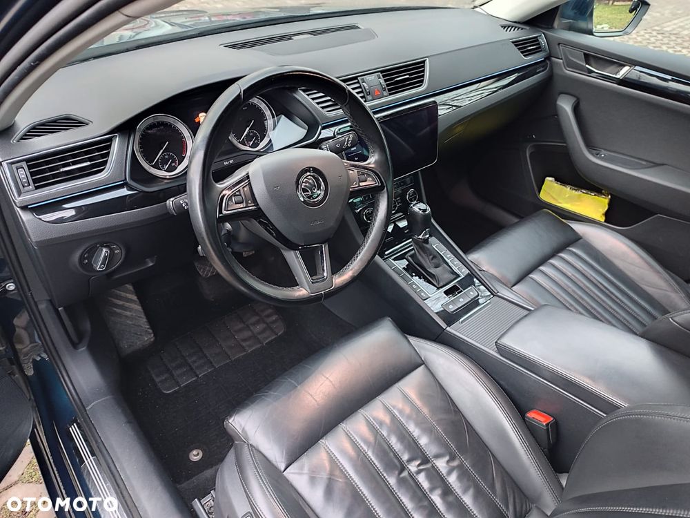 Skoda Superb 2.0 TDI DSG L&K - 14