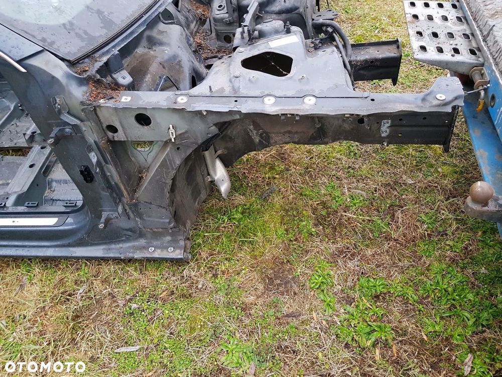 próg słupek błotnik prawy Audi A4 B8 kombi - 2