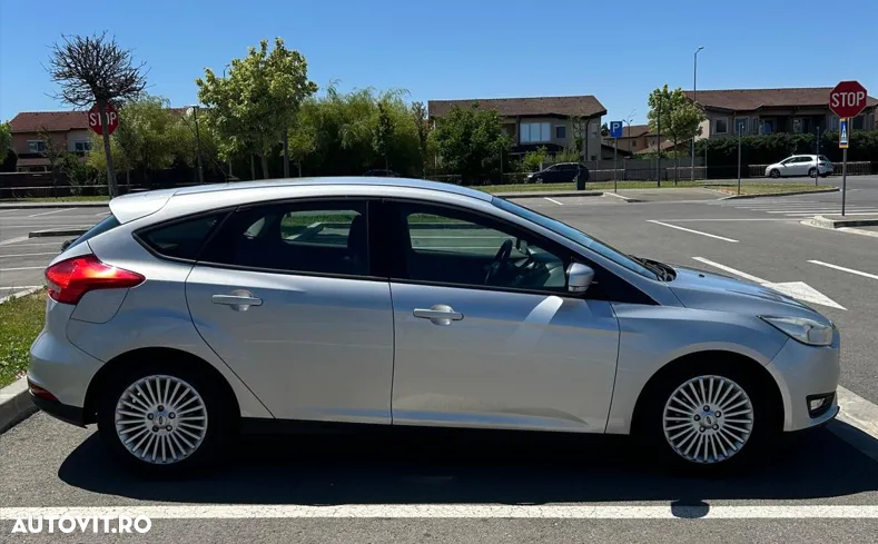 Ford Focus 1.6 TDCi DPF Trend - 2