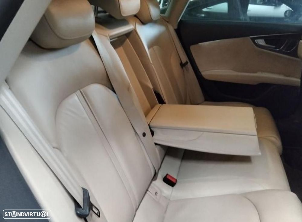 Audi A7 Sportback 3.0 TDI V6 quattro S tronic - 4