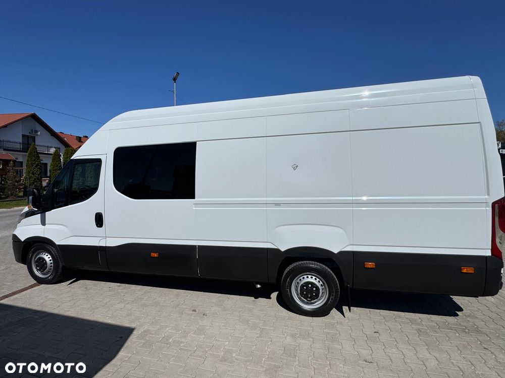 Iveco Daily 35S18 ‼️Hi-Matic Brygadowy 7 osobowy‼️Brygadówka‼️Doka‼️Tylko 57 tyś km Salon PL jak nowy - 19