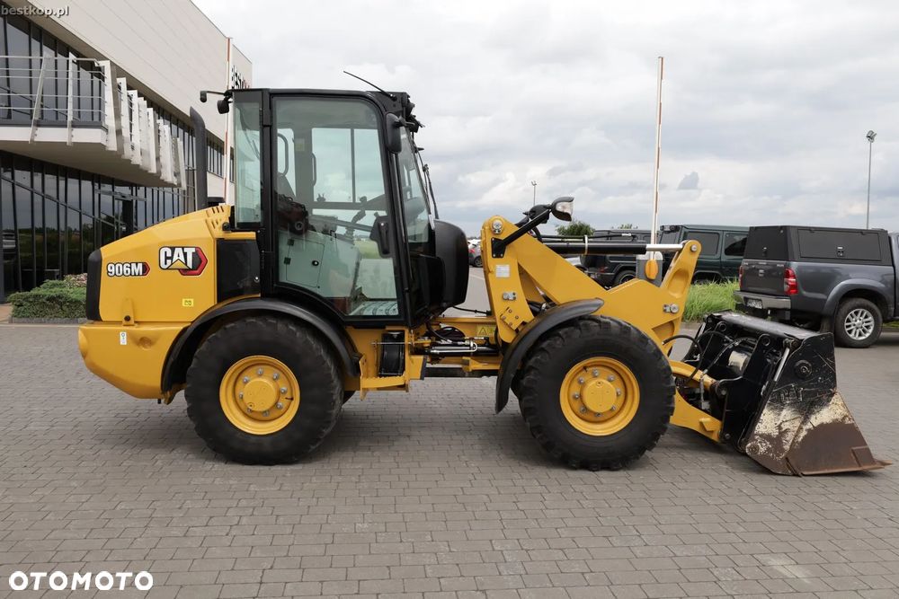 Caterpillar CAT 906M - 5