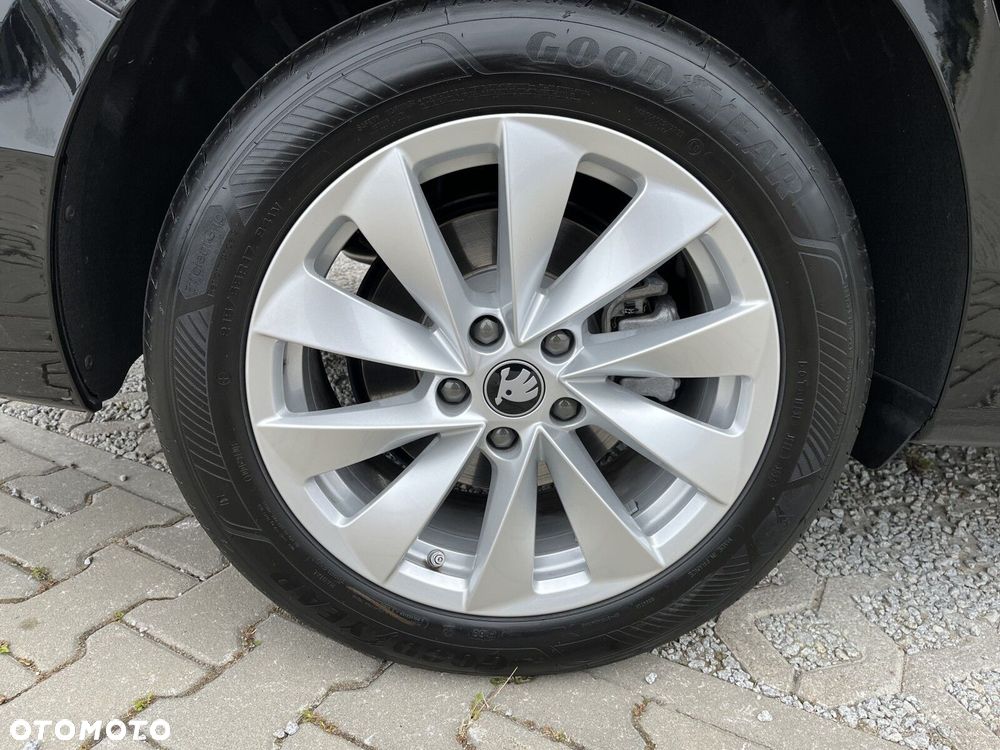 Skoda Superb 2.0 TDI SCR 4x4 Edition 130 DSG - 21