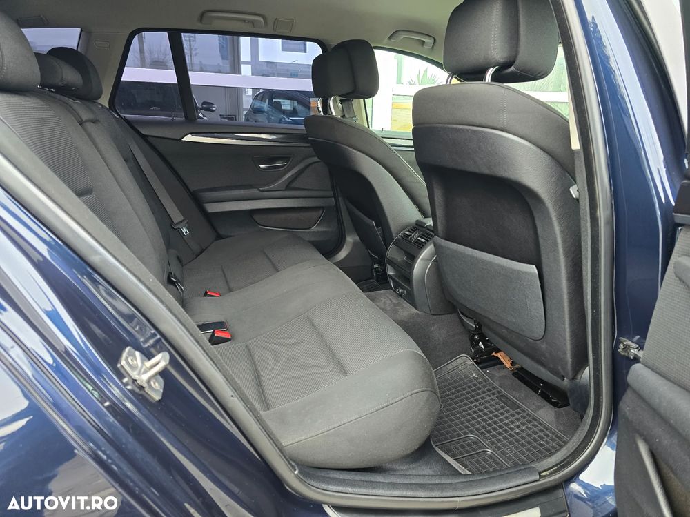 BMW Seria 5 520d - 12