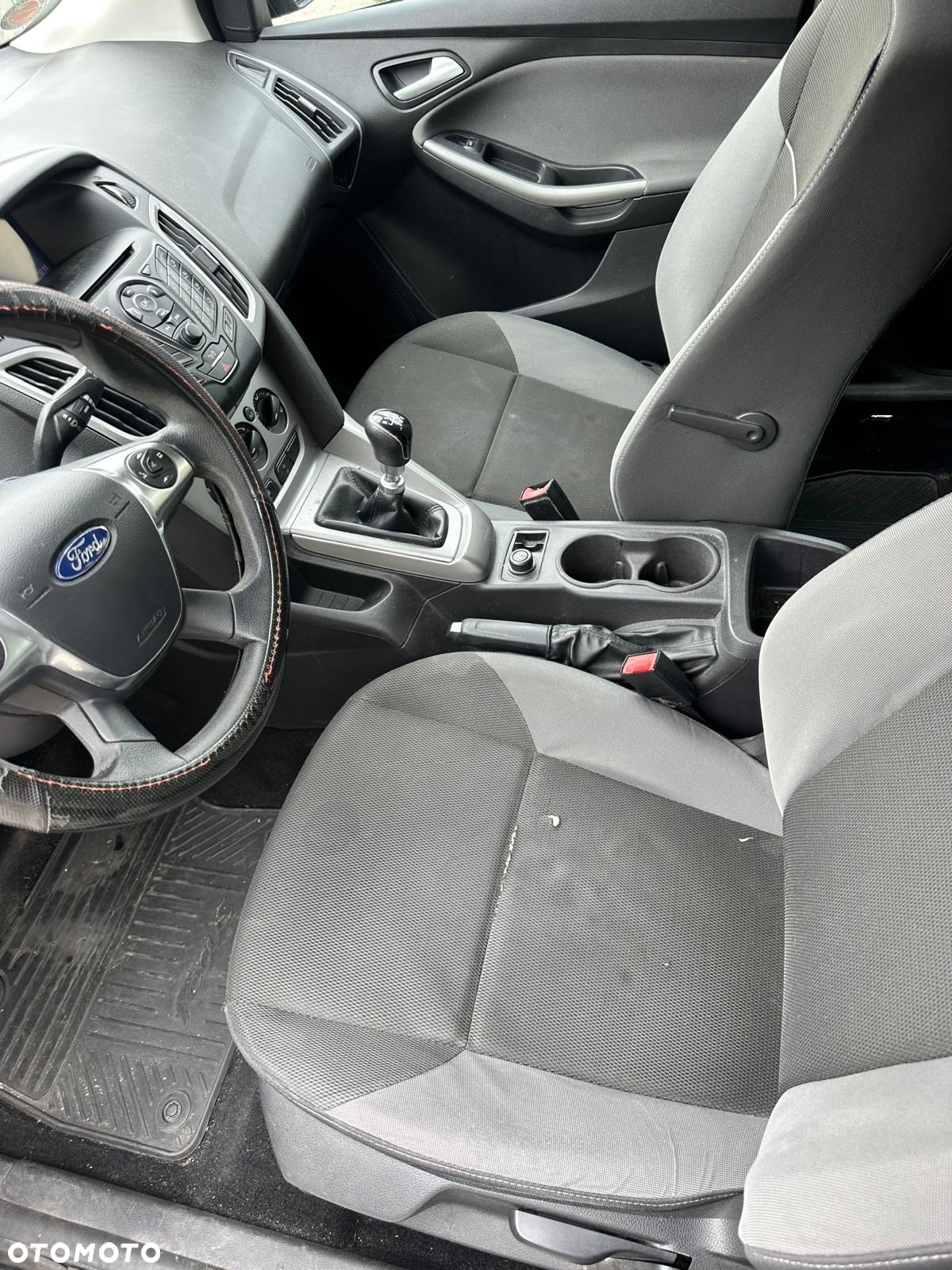 Ford Focus - 6