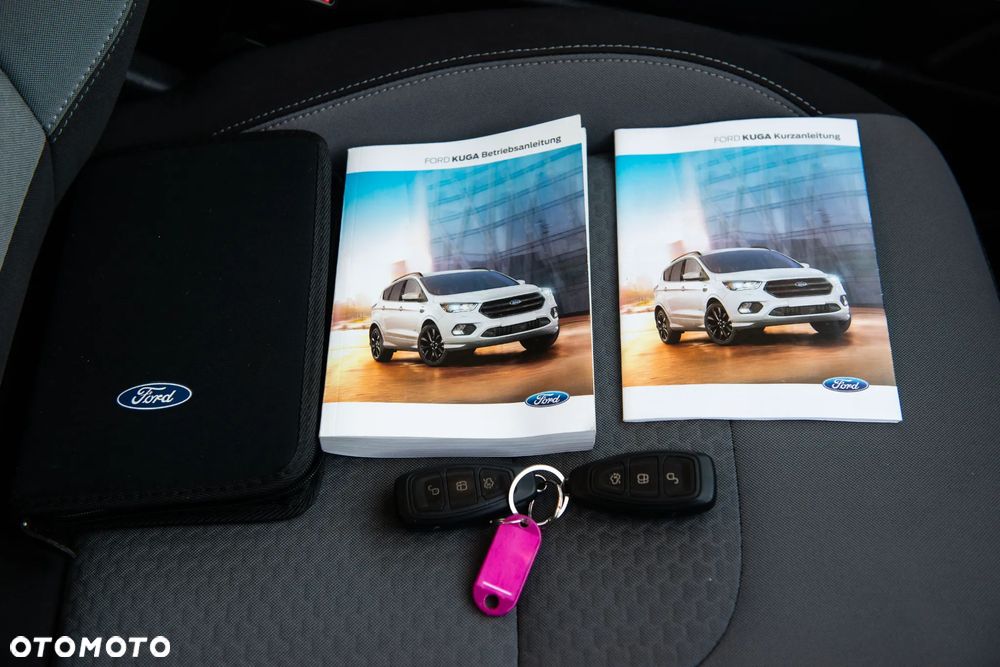 Ford Kuga 2.0 TDCi 4x4 Titanium - 39