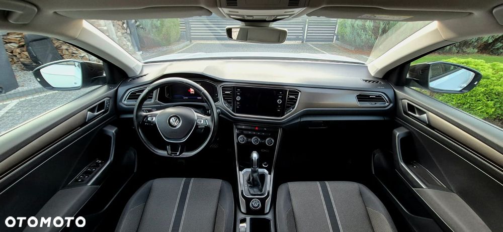Volkswagen T-Roc - 4