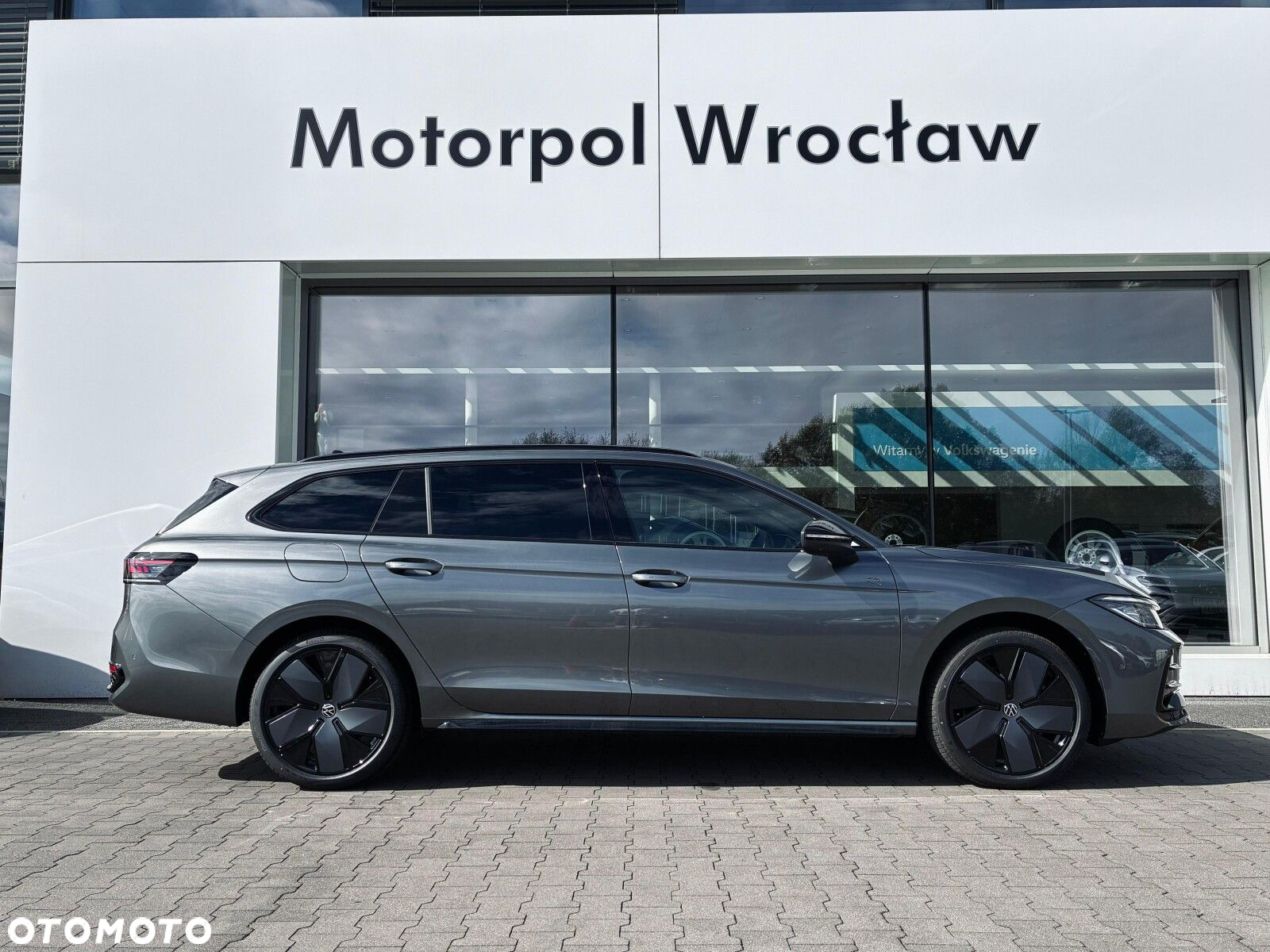 Volkswagen Passat - 8