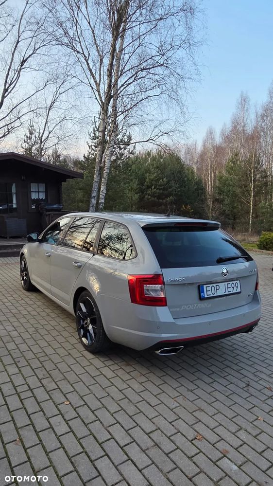 Skoda Octavia 2.0 TDI RS - 10