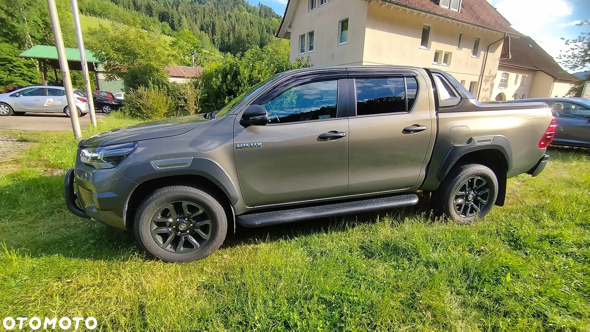 Toyota Hilux 2.8 D-4D Double Cab Invincible Sport 4x4 - 2